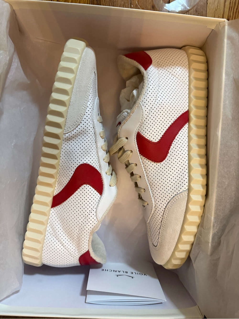 NWT Voile Blanche Ines Mesh Suede and Leather Sneaker in red and white 8.5